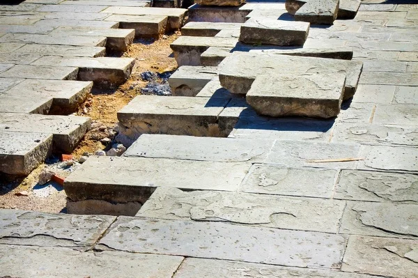 How To Lay Paving Stones in Livingston CA